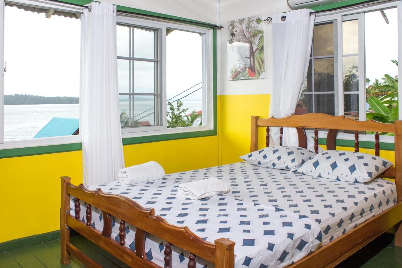 Bastimentos Hill Guest House Bocas Town Kültér fotó