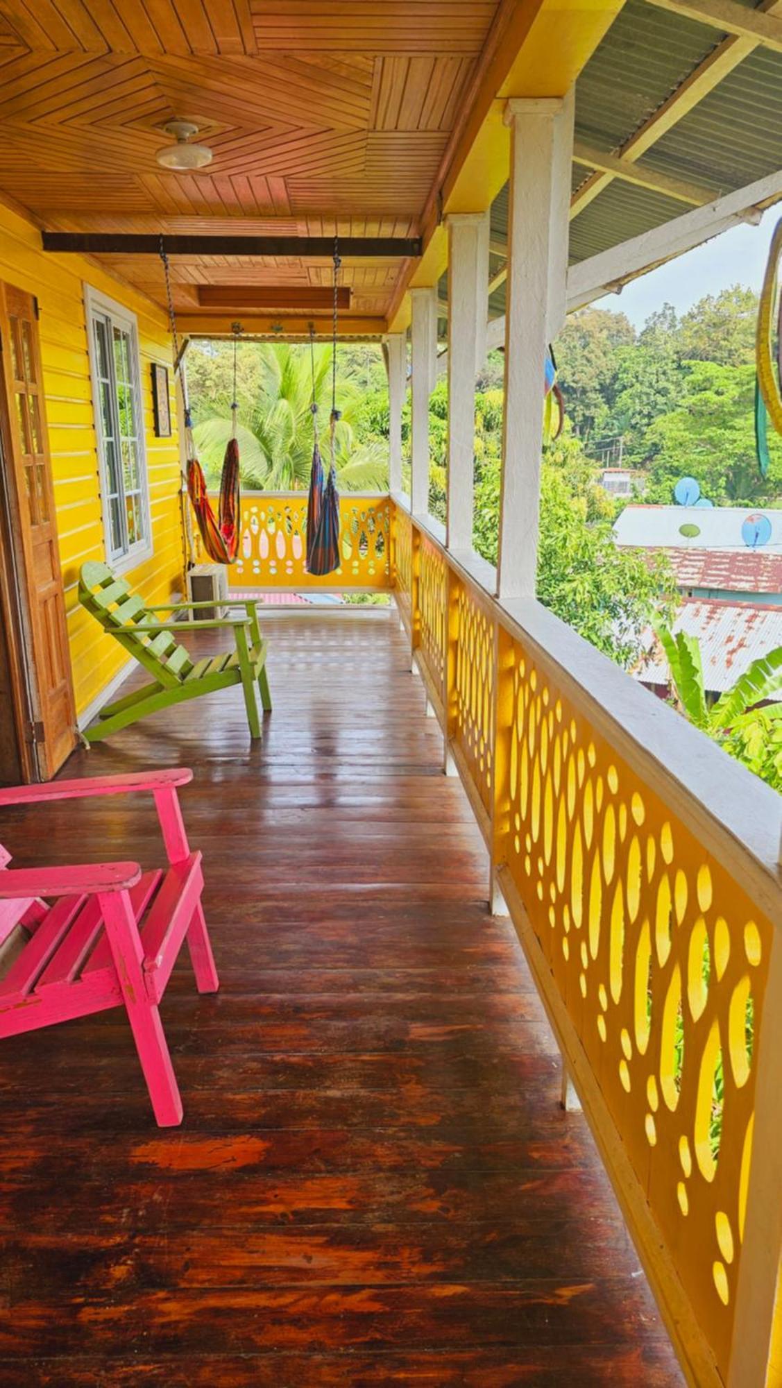 Bastimentos Hill Guest House Bocas Town Kültér fotó